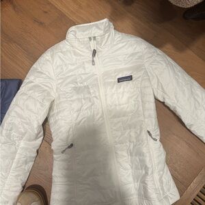 Patagonia White Quilted Lightweight Puffer Jacket